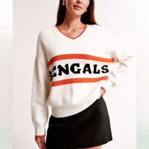 Abercrombie & Fitch Cincinnati Bengals LuxeLoft V-Neck Sweater Large NWT
